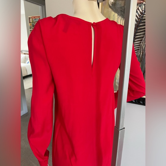 BCBGMaxAzria “Emmalise” Keyhole Shift Red Dress - Picture 9 of 11
